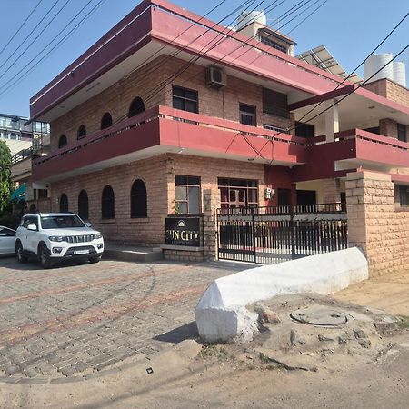 Hotel Gajender Niwas Sun City A Boutique Stay Τζοντχπούρ Εξωτερικό φωτογραφία
